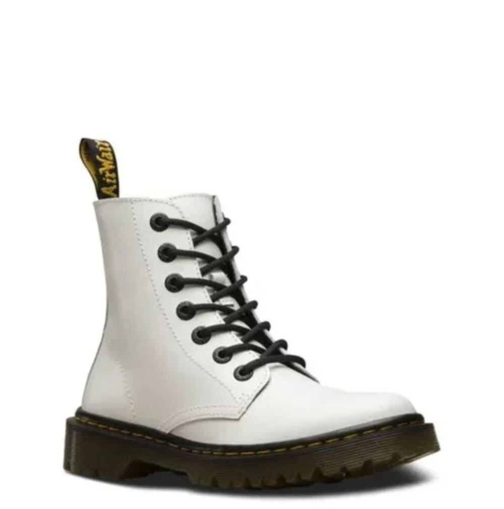 DR. MARTEN Luana Lace Up Leather Combat Boots White Sz 9 $150